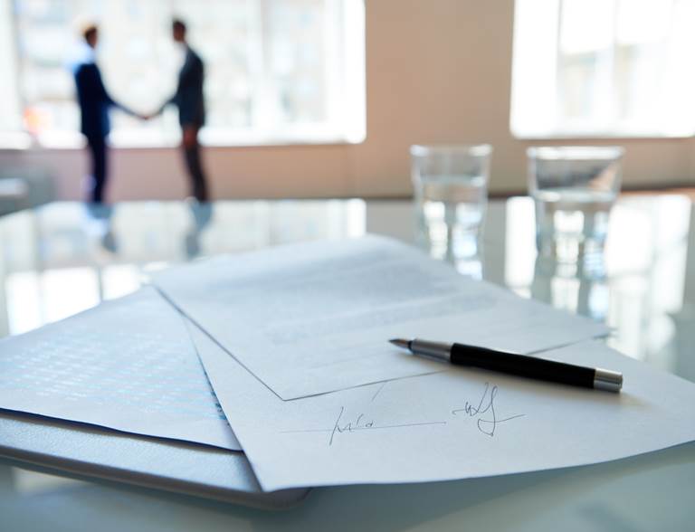 Contract Ondertekening